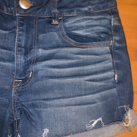 American Eagle shorts 4 hi-rise shortie stretch - Picture 2 of 7